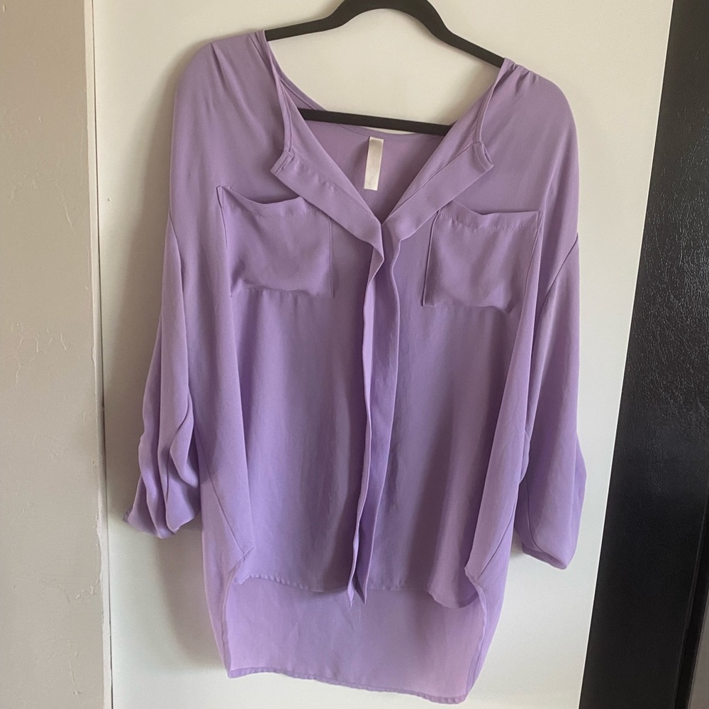 Woman’s size XL purple blouse